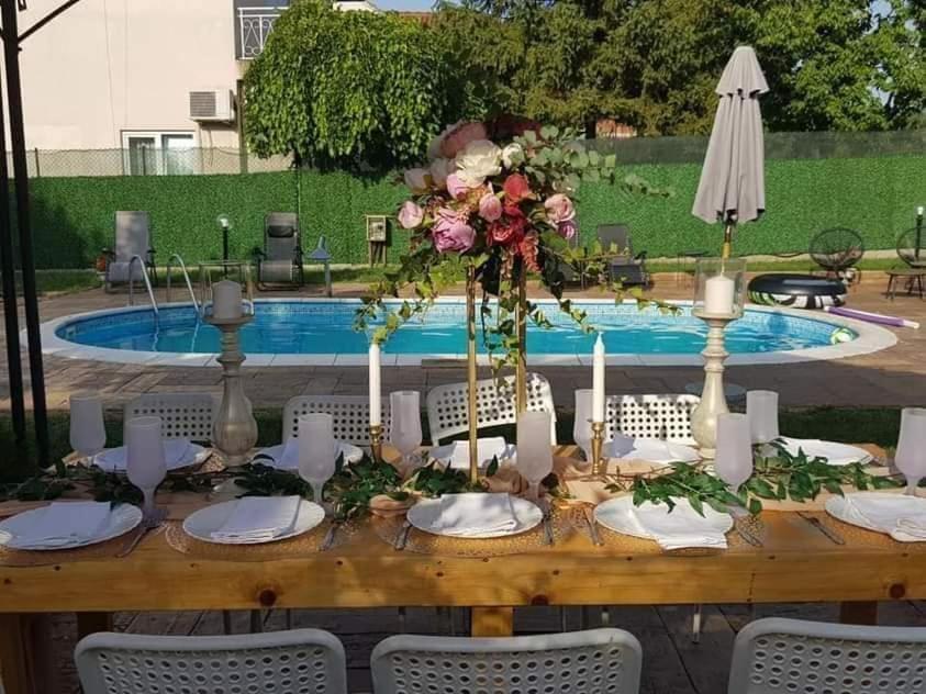 סמדרבו Vila Mila Riverside Apartments מראה חיצוני תמונה