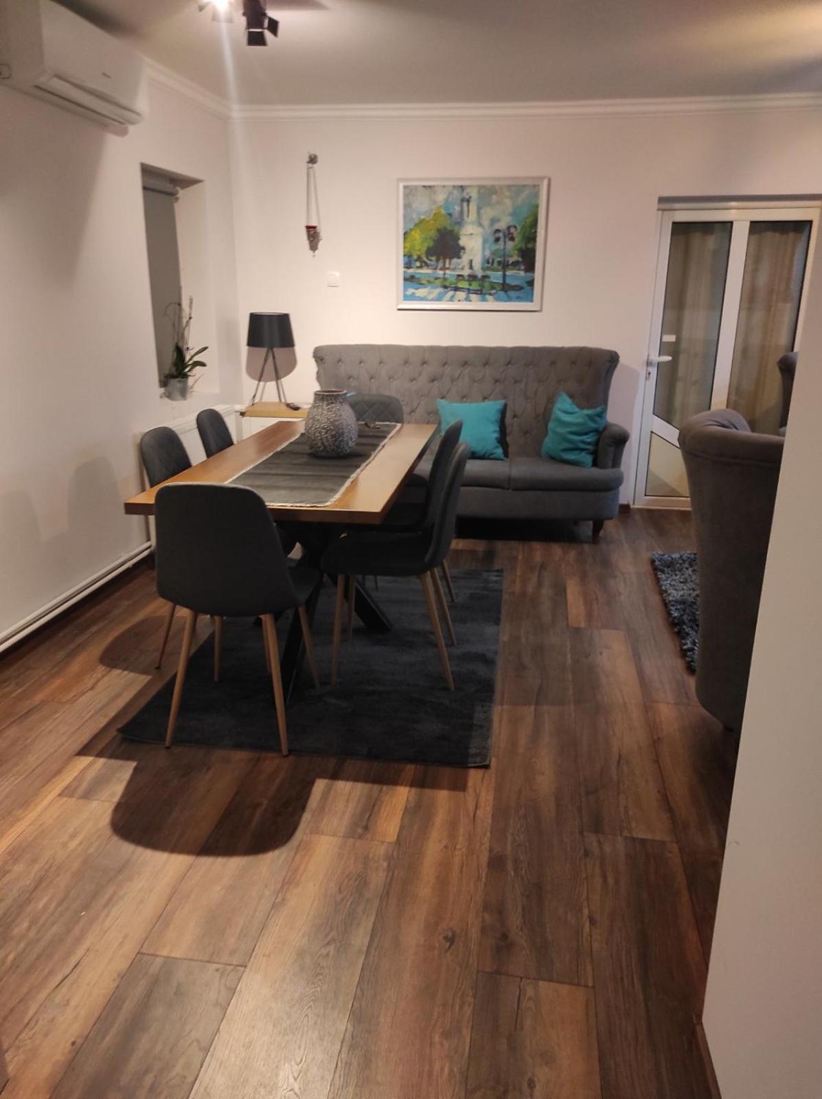 סמדרבו Vila Mila Riverside Apartments חדר תמונה